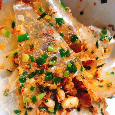 Cách làm bánh tráng mỡ hành