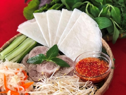 Bánh tráng Trảng Bàng, tỉnh Tây Ninh thích hợp làm cuốn thịt heo