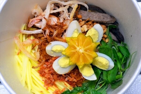 ăn bánh tráng trộn có nổi mụn không, bánh tráng trộn giá sỉ long an cô út