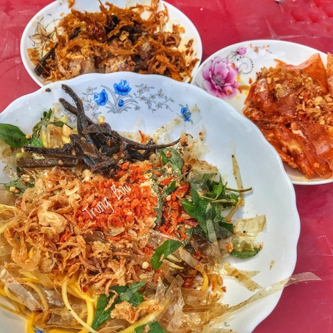 Hương vị bánh tráng trộn mang sức hấp dẫn không thể chối từ